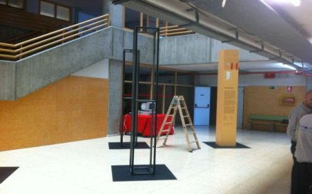 Montaje de la exposición "Generación del 14. Ciencia y modernidad" en la Universidad de Alicante